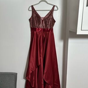 Elegant Burgundy Evening Dress